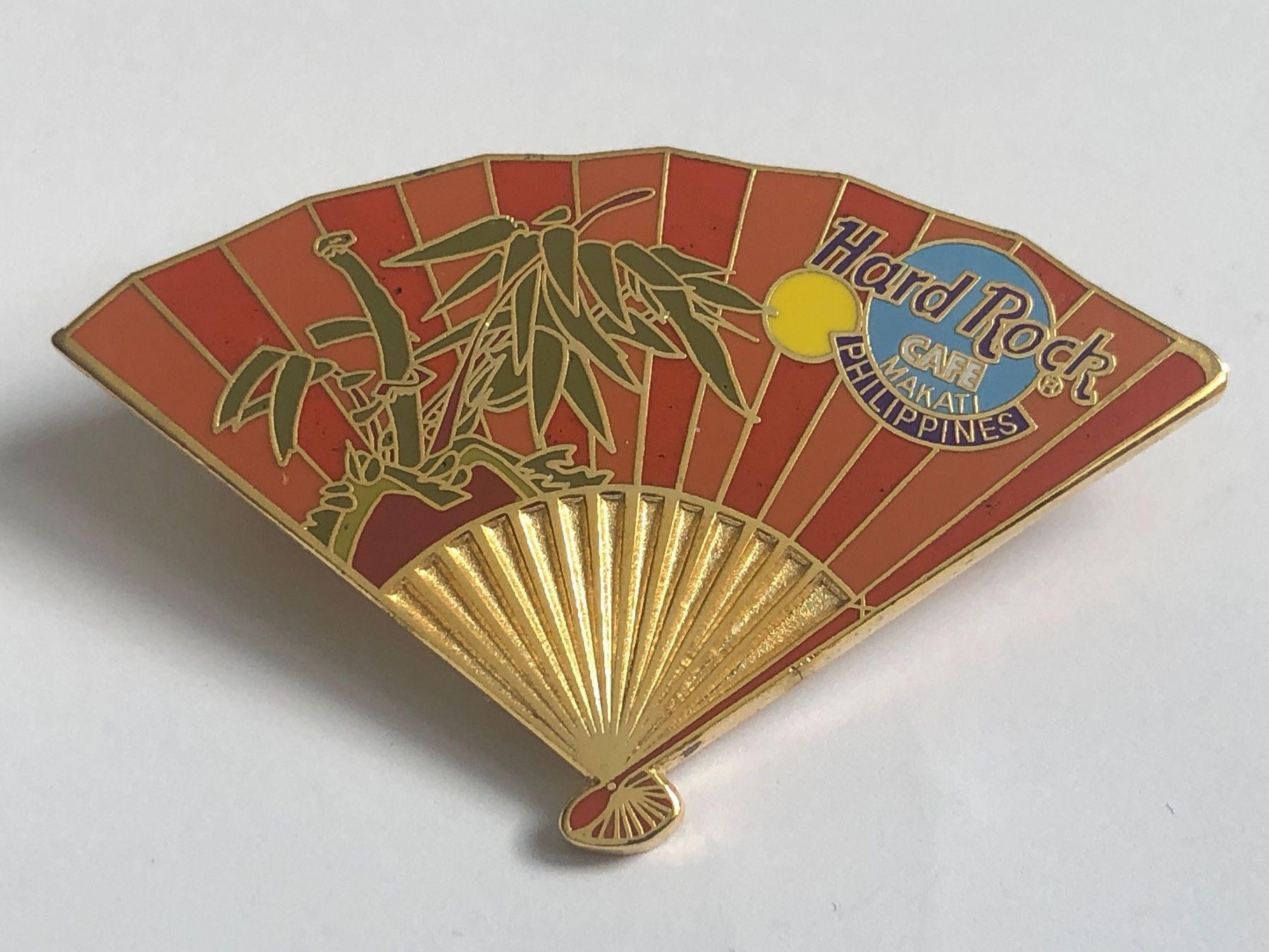 Hard Rock Cafe Placchette & Badge: Pin Hard Rock Cafe Philippines – Usato da Nunningen venduto da anclaudia 1
