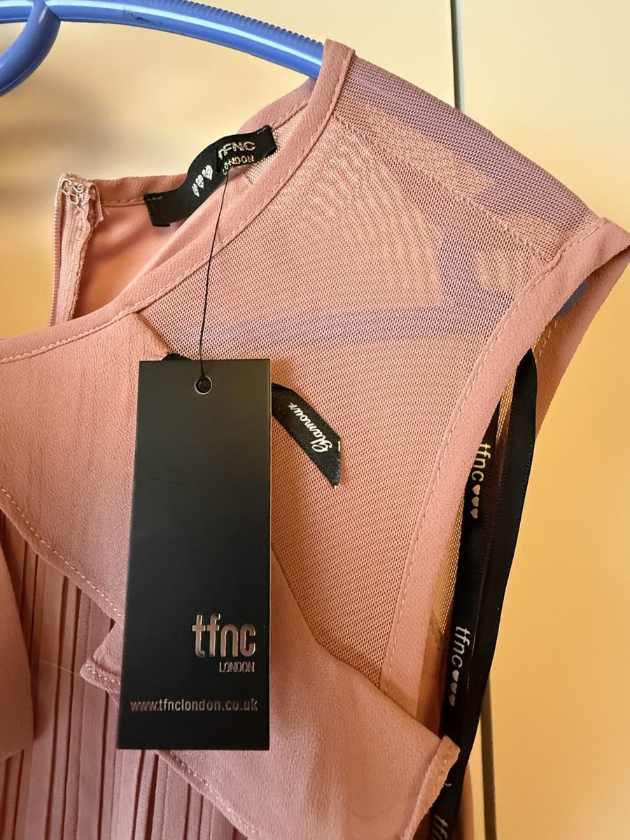 Vestiti: Neuwertiges Abendkleid von Tnfc, Grösse 38 – Nuovo (secondo la descrizione) da Seedorf BE venduto da the_wd2t 2