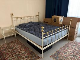 Vintage Metallbett 160x200 cm und 2 Nachttische