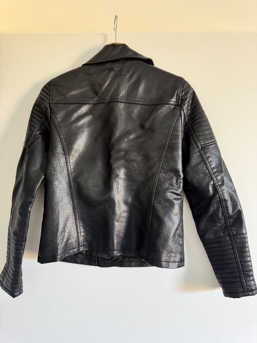 Giacche: Lederjacke TOPSHOP Gr. 38 – Usato da St. Gallen venduto da nikolasbong 2