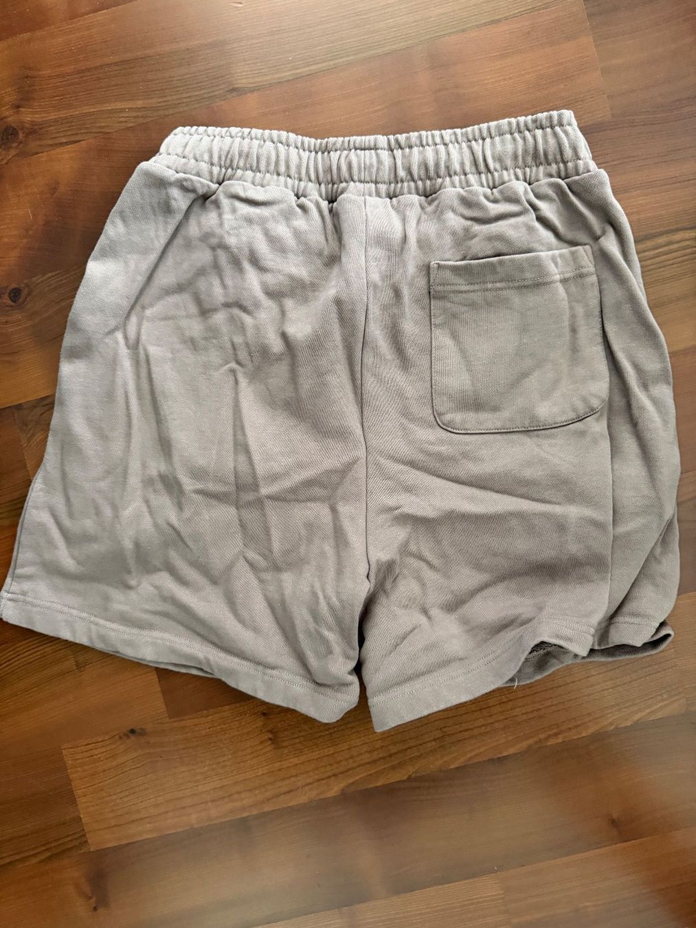 Pantaloni: Broken Planet Shorts – Usato da Grabs venduto da Alvin13 3