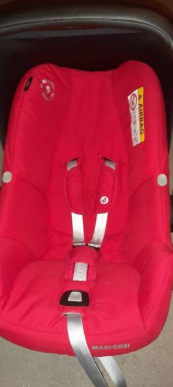 Maxi-Cosi Seggiolini per auto: Maxicosi Kindersitz – Usato da Bülach venduto da JAS32 1