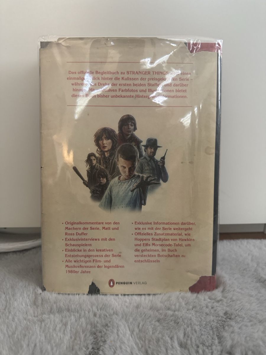 Libri: Stranger Things, das offizielle Begleitbuch  – Nuovo (secondo la descrizione) da Hünenberg See venduto da luc_lxp9 1