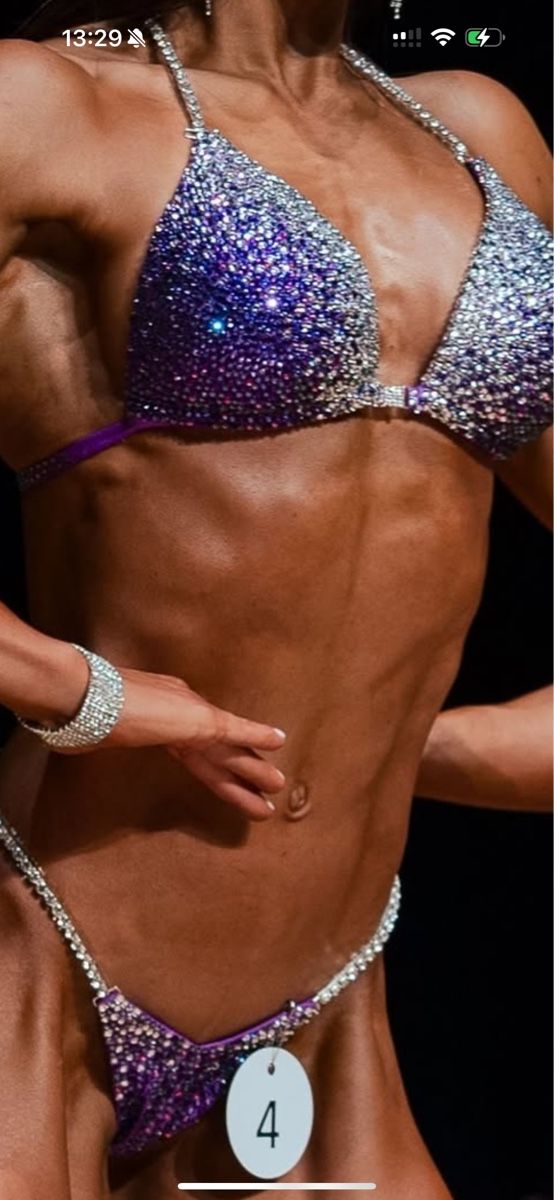 Anzüge & Kostüme: Bikini outfit – Gebraucht aus Winterthur von ksi_d58l