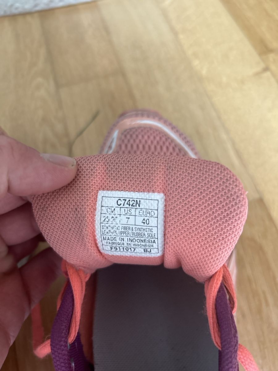 Asics Scarpe da donna: Asics Gel-Cumulus 19 Laufschuhe – Usato da Kehrsatz venduto da Sar_2p97 3