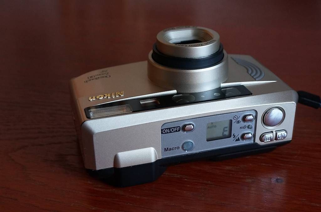 Nikon Fotocamera: Nikon One Touch Zoom 90 AF 38-90mm Macro "Point & Shoot" – Usato da Spreitenbach venduto da Salesmanship 3