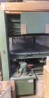 Furnierpresse mit elektrischen Heizplatten