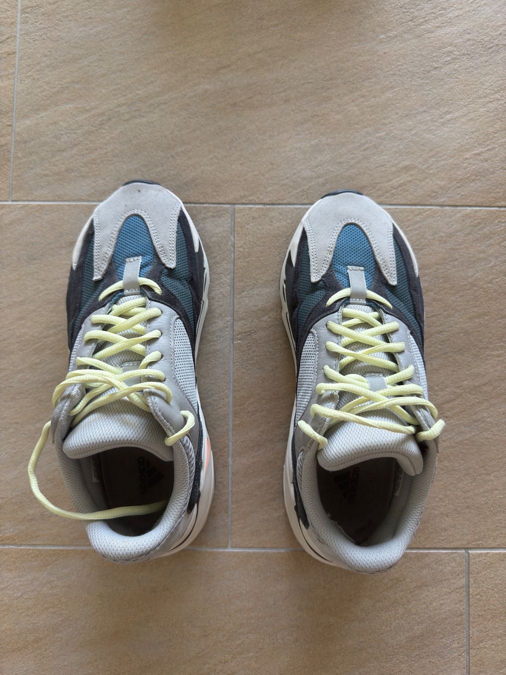 Adidas Scarpe da uomo: Yeezy Wave Runner 9.5 US – Usato da Châtel-St-Denis venduto da Lou_Hock 1