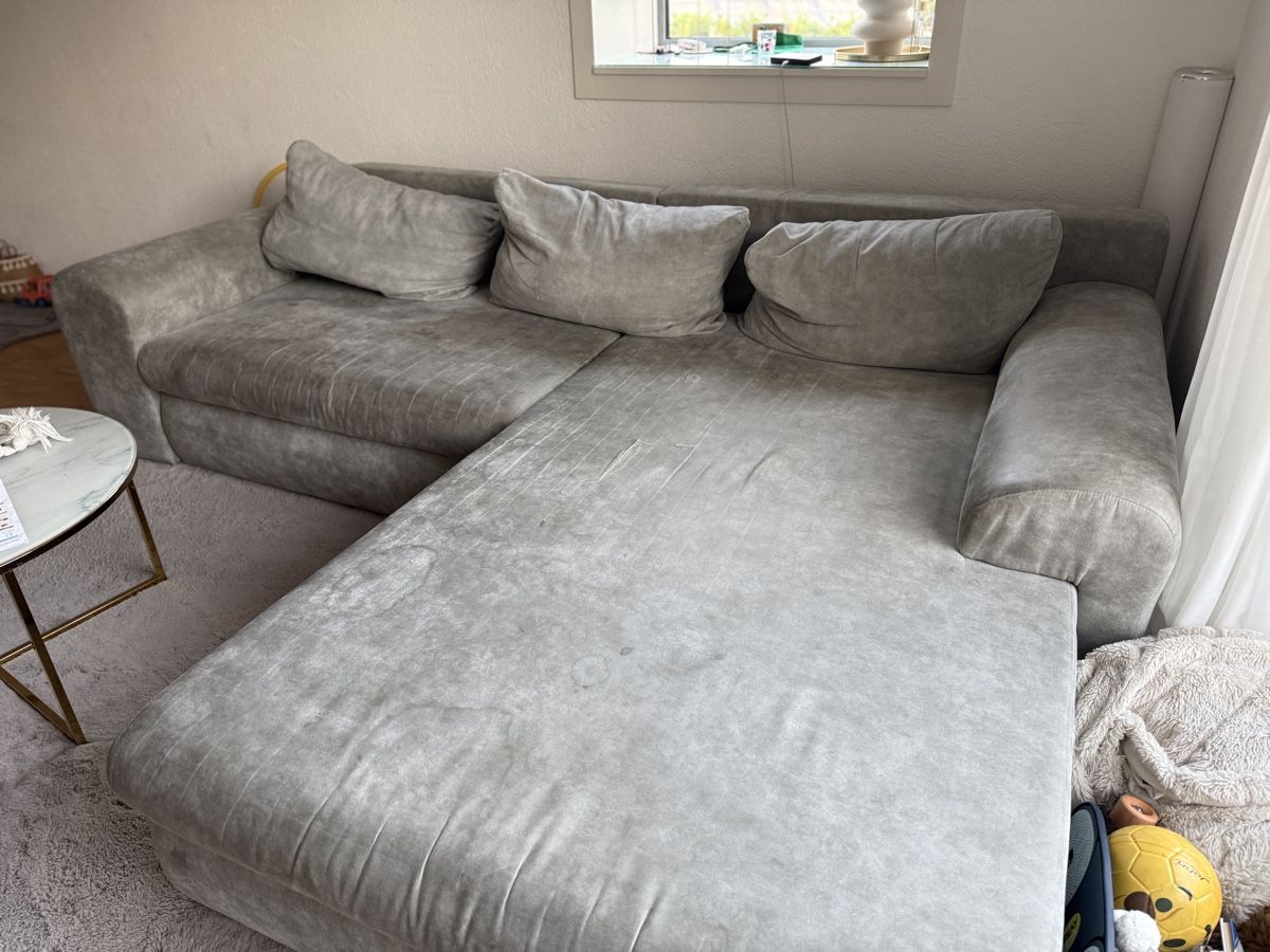 Divani: Ecksofa ELLICA mit Schlafffunktion – Usato da Schinznach Dorf venduto da GameSetMatch10