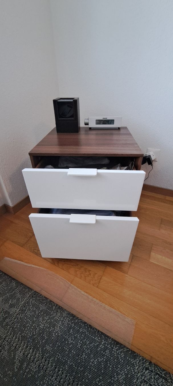 Comodini: Nachttisch – Usato da Bubikon venduto da Tempelrider 1