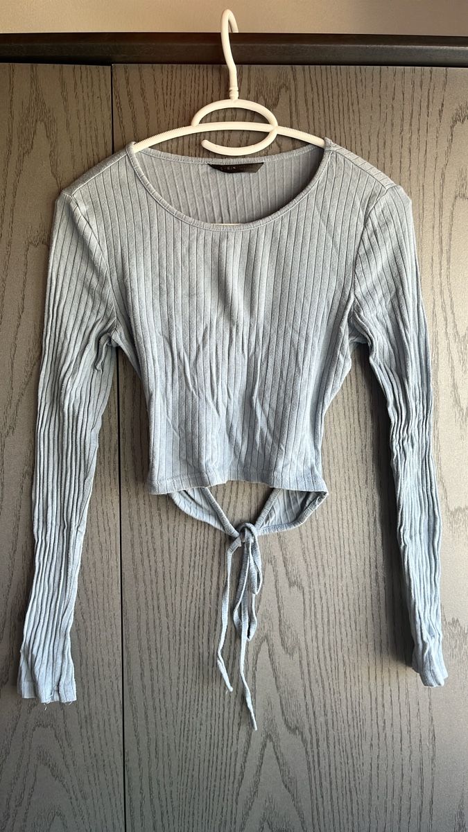 Shein Top: Crop top manches longues bleu – Usato da Le Locle venduto da Ophelhugy