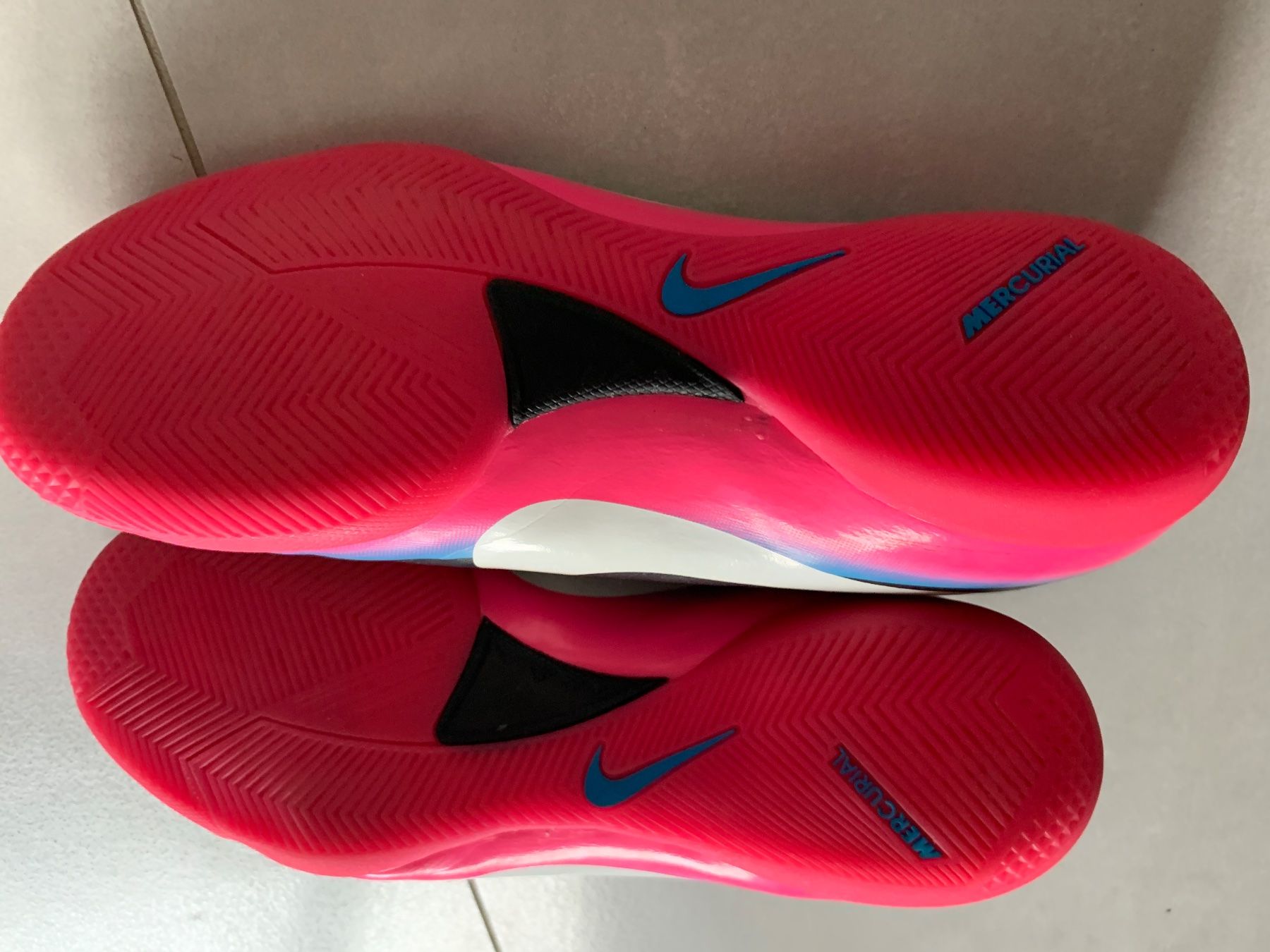 Nike Scarpe da uomo: Turnschuh Nike Gr.42 – Usato da Zuzwil SG venduto da Ibohaus 2
