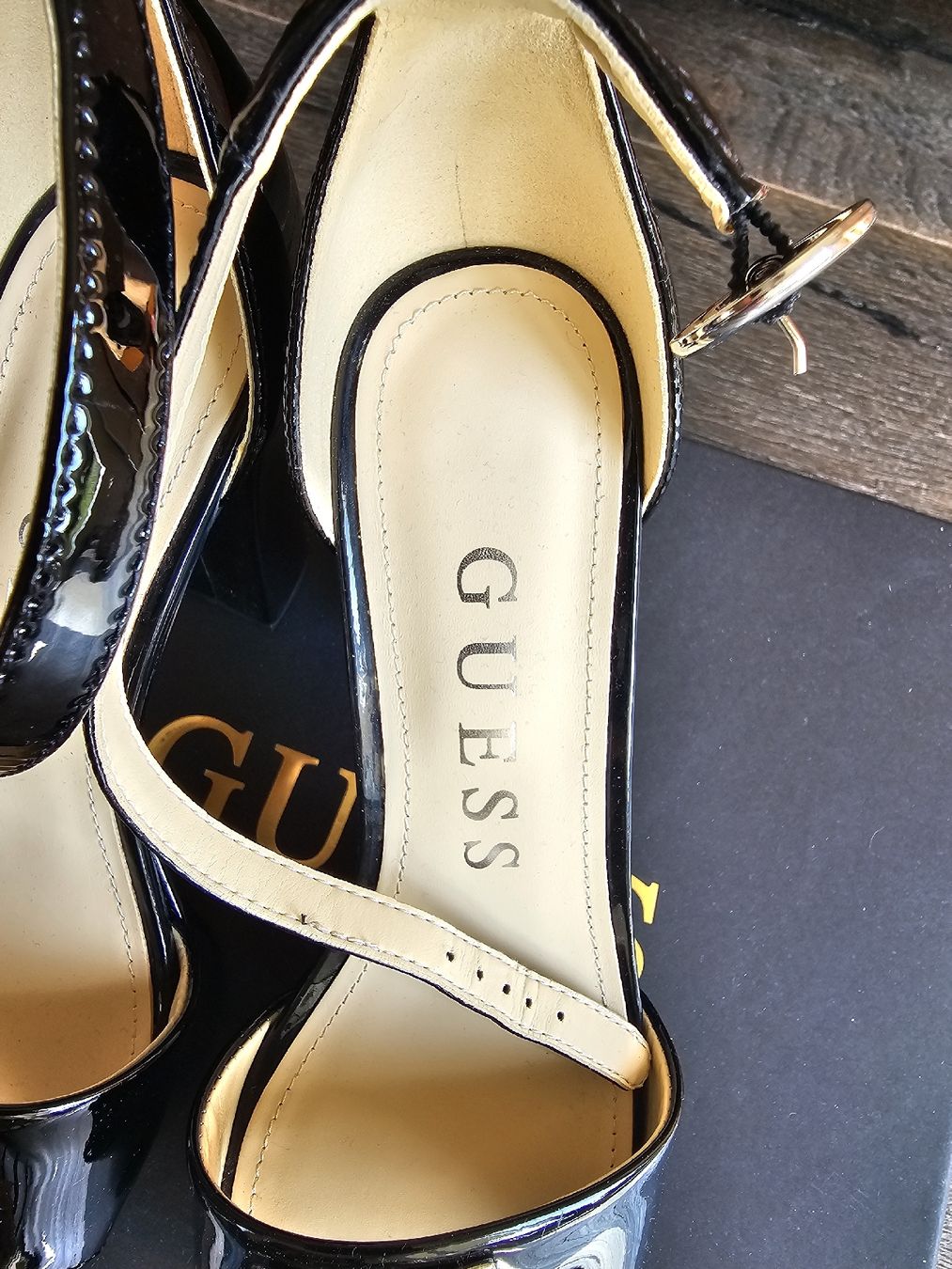 Guess Scarpe da donna: Guess High Heels – Nuovo (secondo la descrizione) da Cologny venduto da Selin34 2
