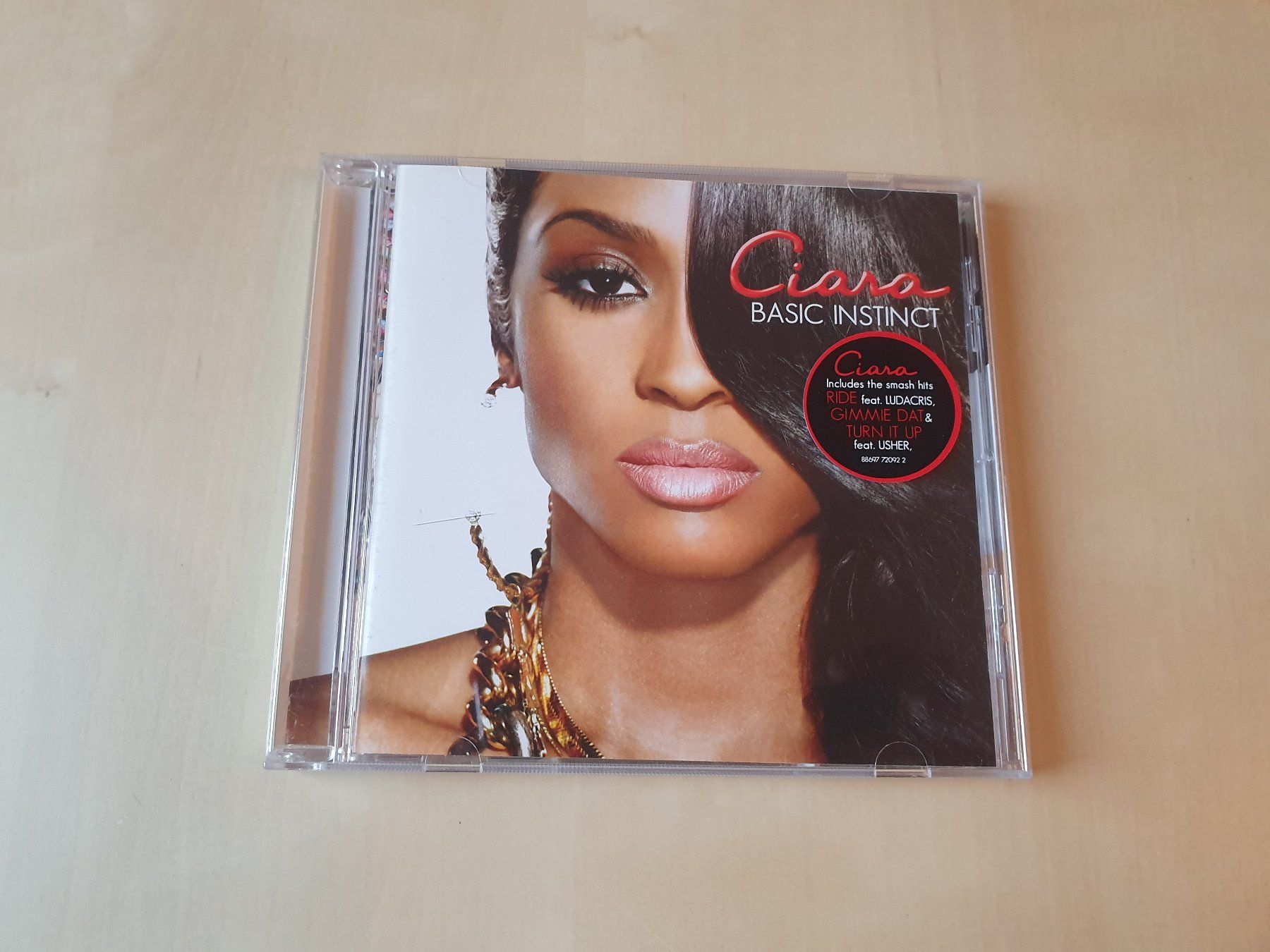 CDs: Ciara Basic Instinct – Gebraucht aus Stansstad von collectorsshop