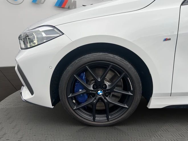 BMW Automobili: BMW M135i xDrive mit Garantie – Usato da Horw venduto da pythagurus 1