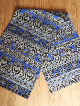 wunderschöner blauer Schal mit Goldprint NEU