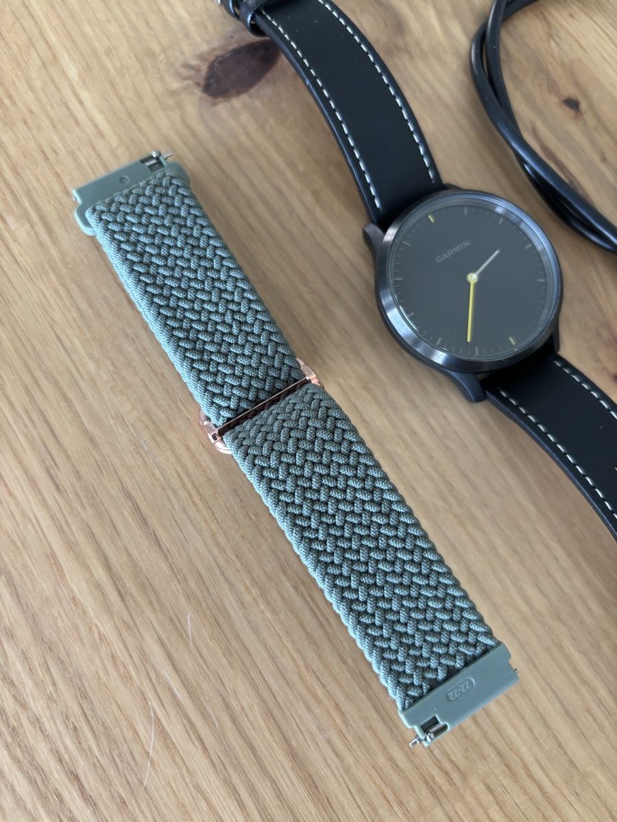 Garmin Smartwatch: Garmin Vivomove HR + extra bracelet ab 1 chf – Nuovo (secondo la descrizione) da Mellingen venduto da Guilhermefurlan 3