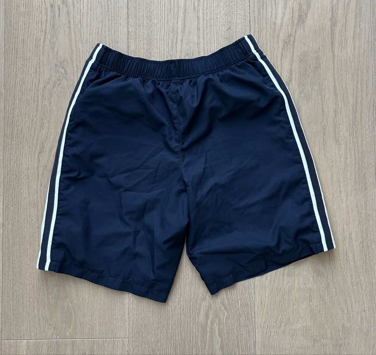 Lacoste Pantaloni: Lacoste Tennis Shorts – Usato da Zug venduto da mbe_t5j2 1