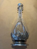 Carafe en verre avec étain