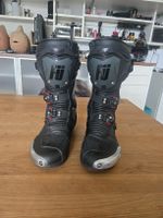 Motorradstiefel Füsport Xtreme Rennen Grösse 40 gebraucht.