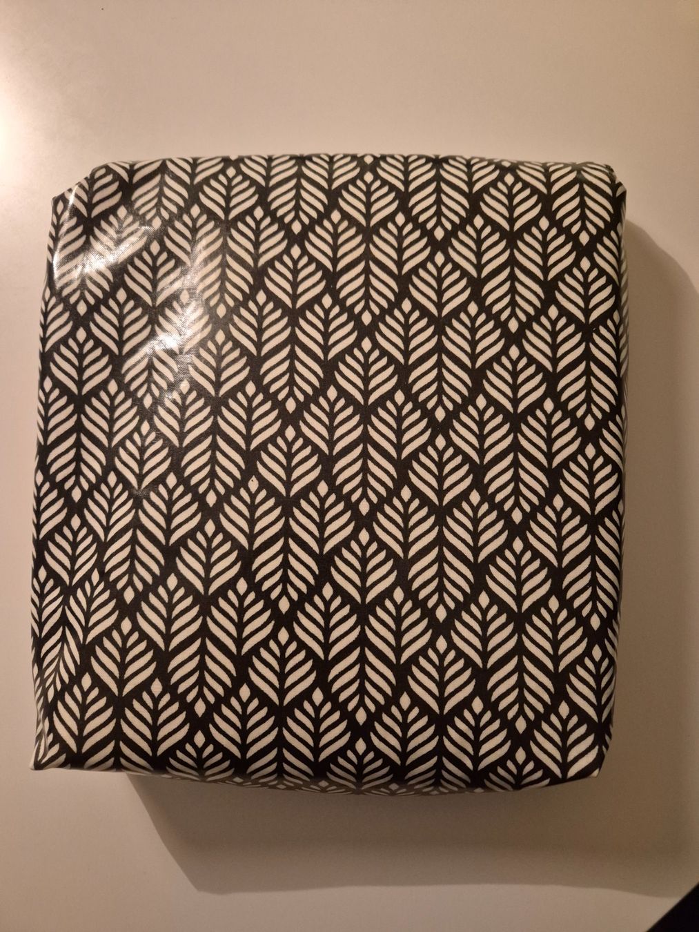 Taschen: Lässige Buchtasche – Gebraucht aus Walenstadt von grischalounge1 1
