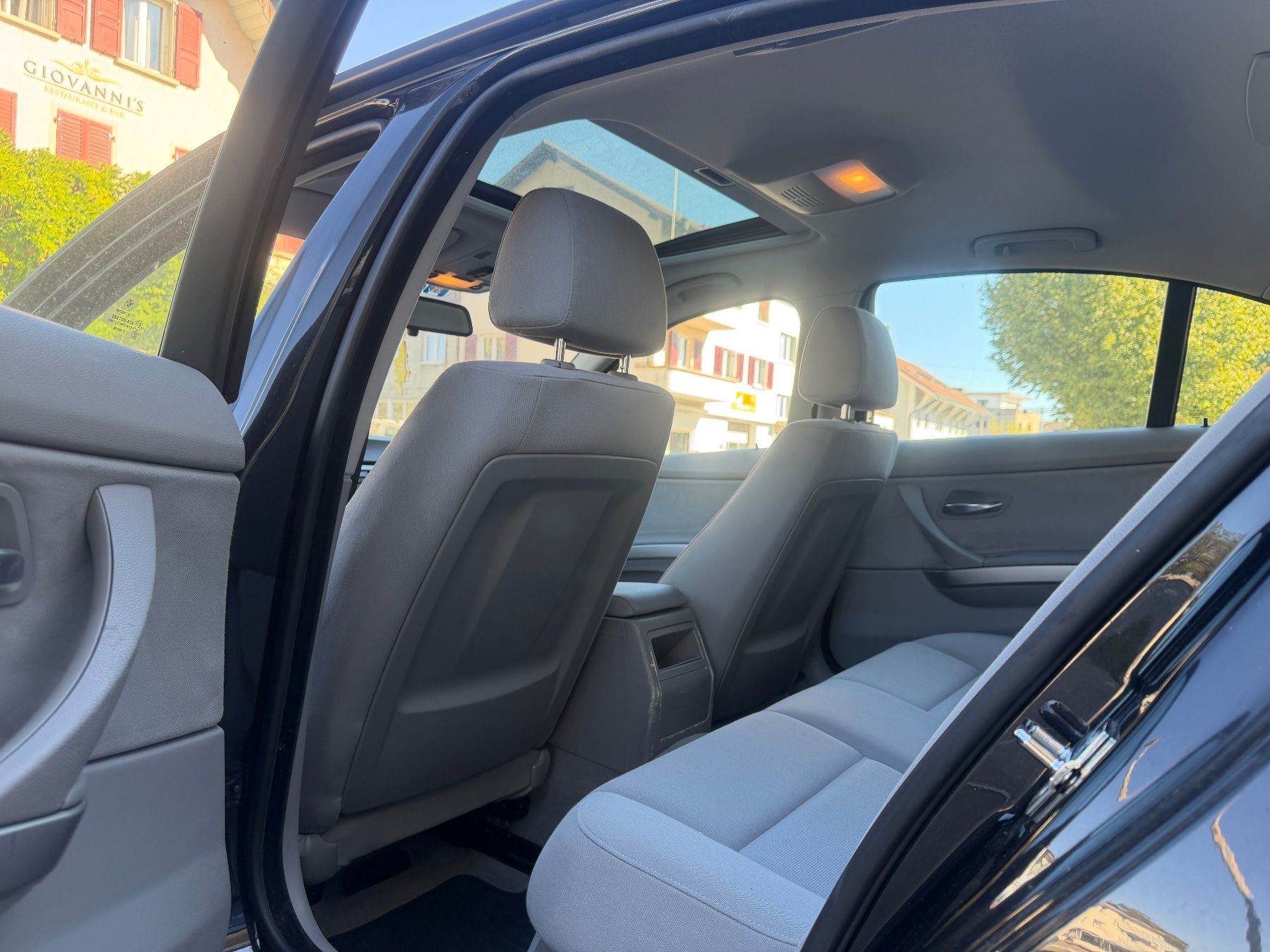 BMW Autos: BMW 320i E90 ab MFK – D'occasion à Biberist par Musti7769 4