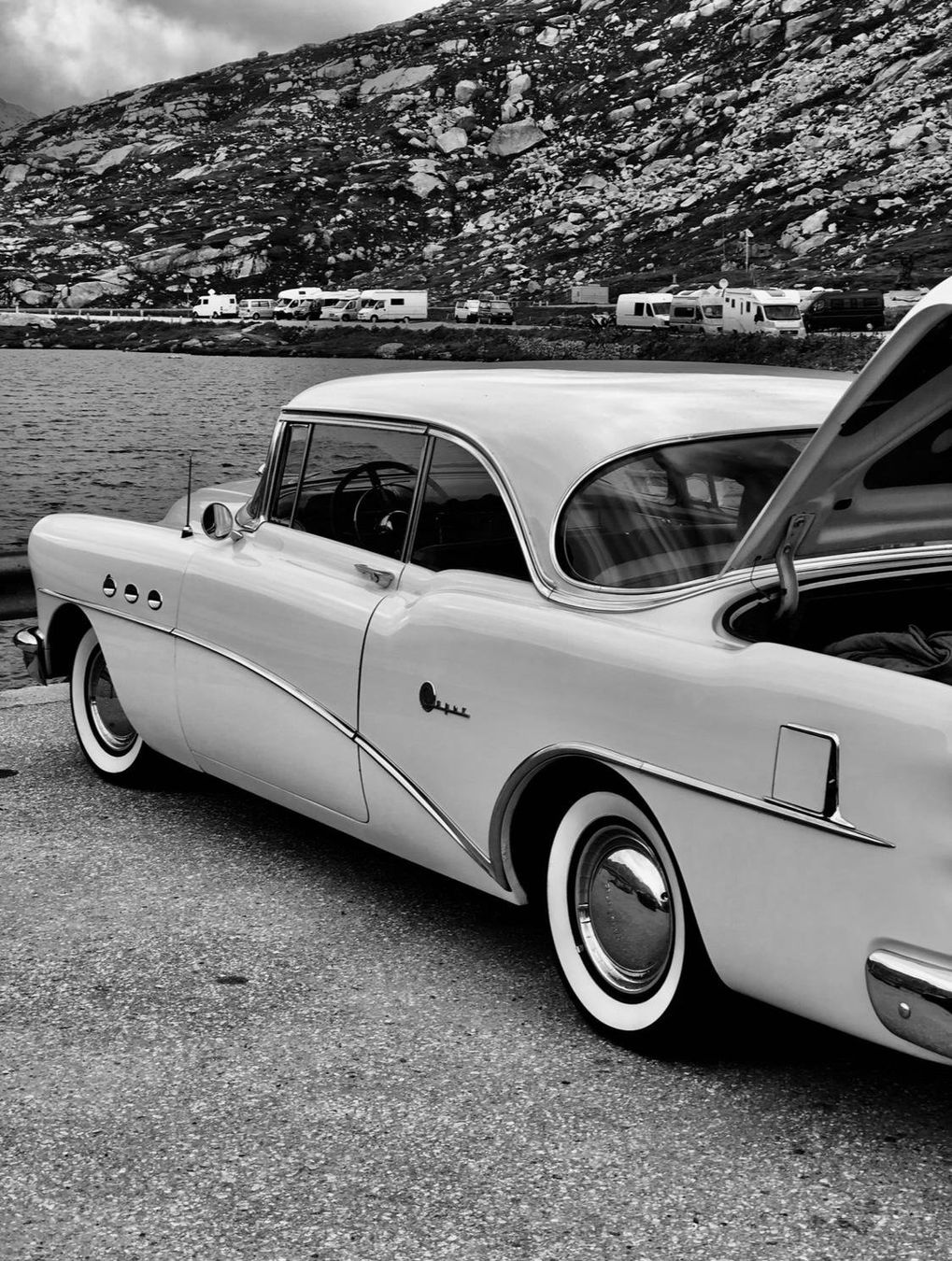 Buick Automobili: Buick Super 1954 mit Veteran Eintrag – Usato da Thalwil venduto da Noa_Nero 2