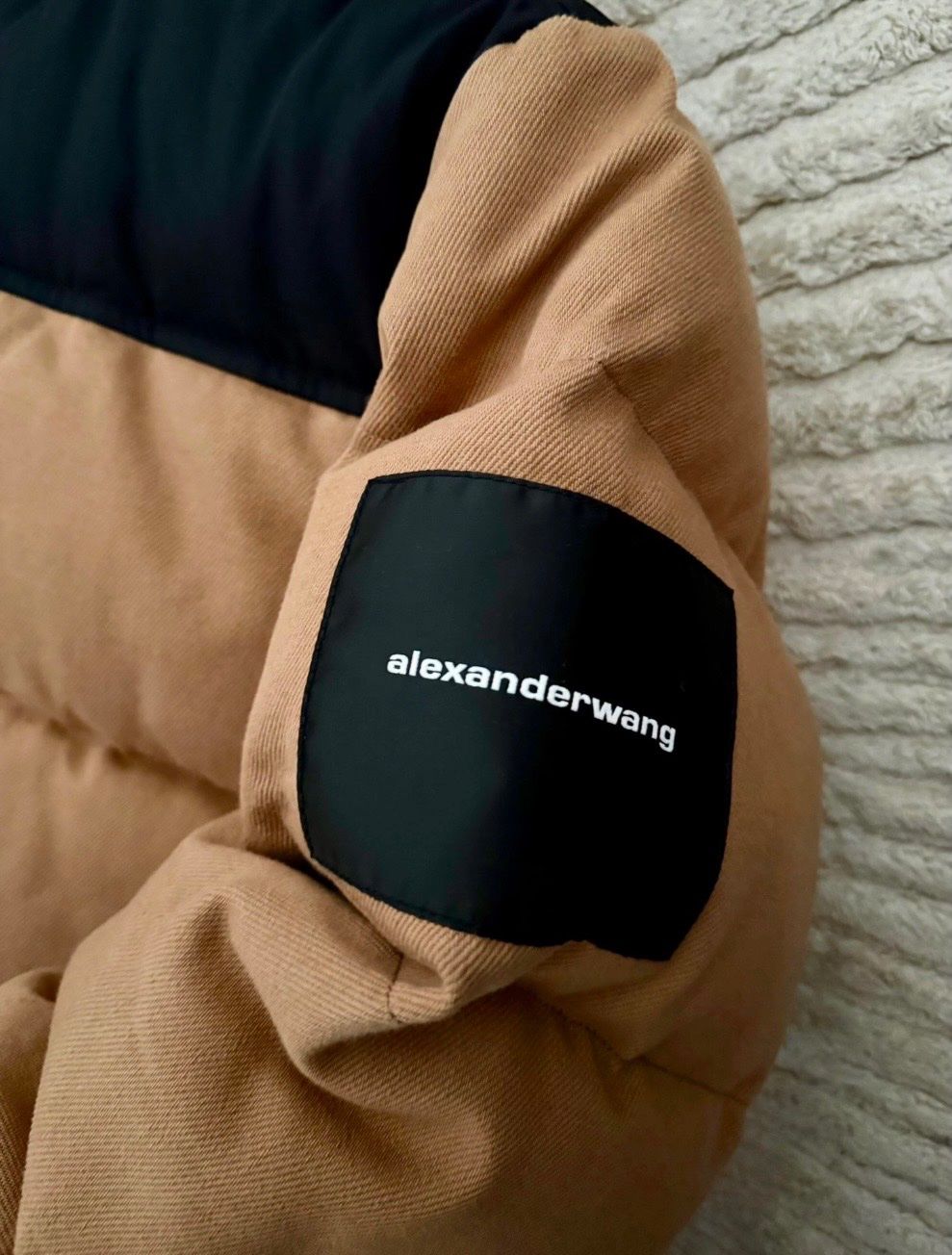 Alexander Wang Giacche: Alexander Wang Puffer Jacket, Size S – Nuovo (secondo la descrizione) da Genève venduto da kam_m6mq 3