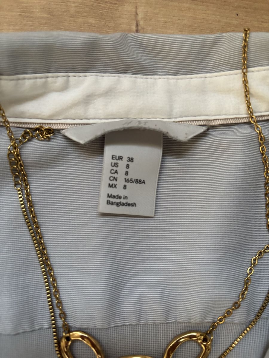 H&M Camicette: chemise H&M grise, taille 36 – Nuovo (secondo la descrizione) da Tavannes venduto da callie.mcli 3