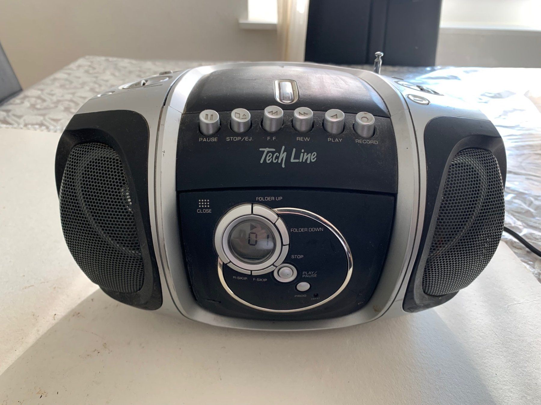 Lecteur multimedia & Streamer: Tech Line CD-Player/Kassettenrecorder - – Défectueux à Emmen par newcar4you 4