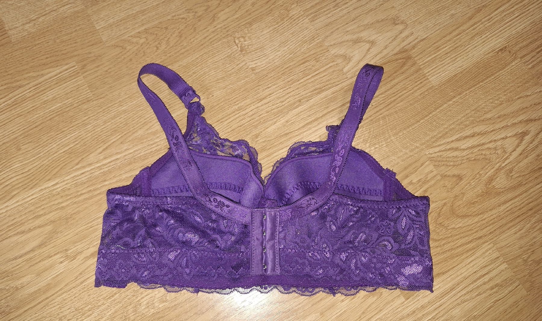Altra biancheria intima: Violetter Spitzen BH Gr. 75/80 C – Nuovo (secondo la descrizione) da Lützelflüh-Goldb venduto da bli_f2v9 1