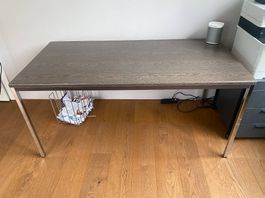 Bürotisch