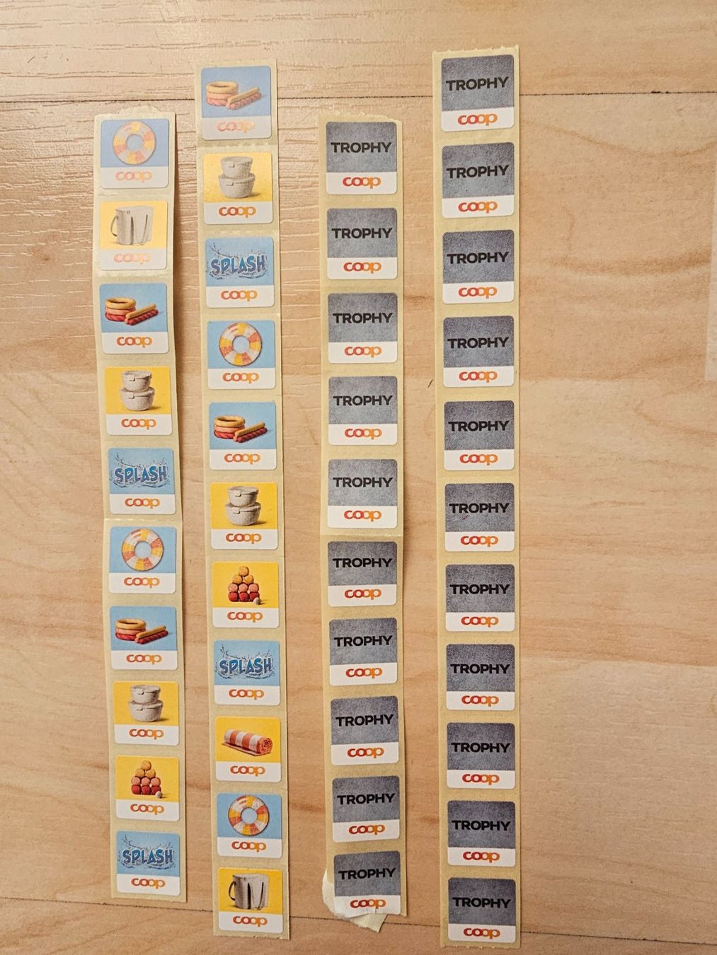 Coop Raccolte di bollini & punti: Coop Sammelbilder "Trophy" und "Splash" – Nuovo (secondo la descrizione) da Balterswil venduto da Dikdik1992