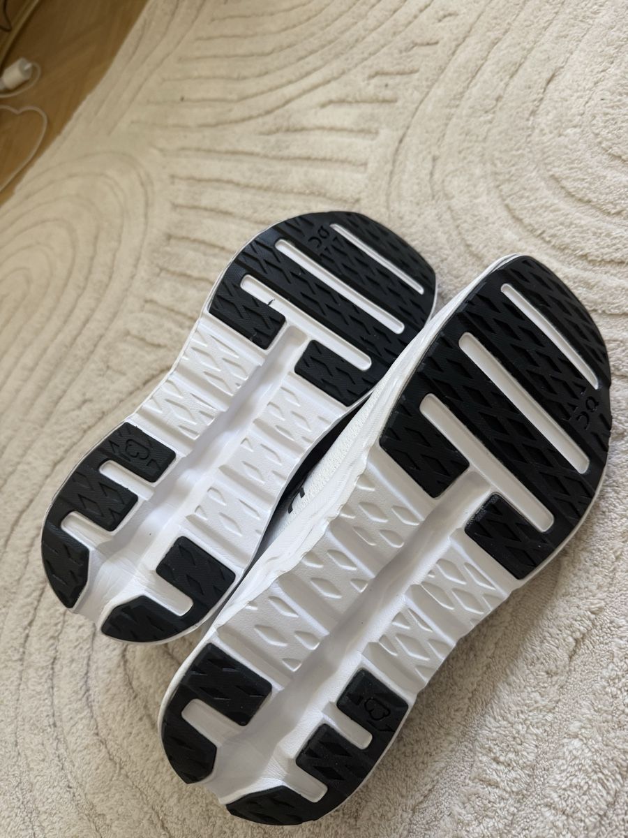 Chaussures hommes: On cloud  – Neuf avec emballage d'origine à Muraz (Collombey) par mon_kfs5 2