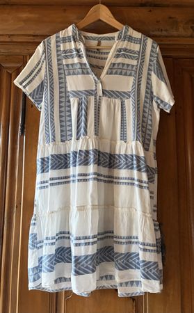 Kleid von New Collection, S
