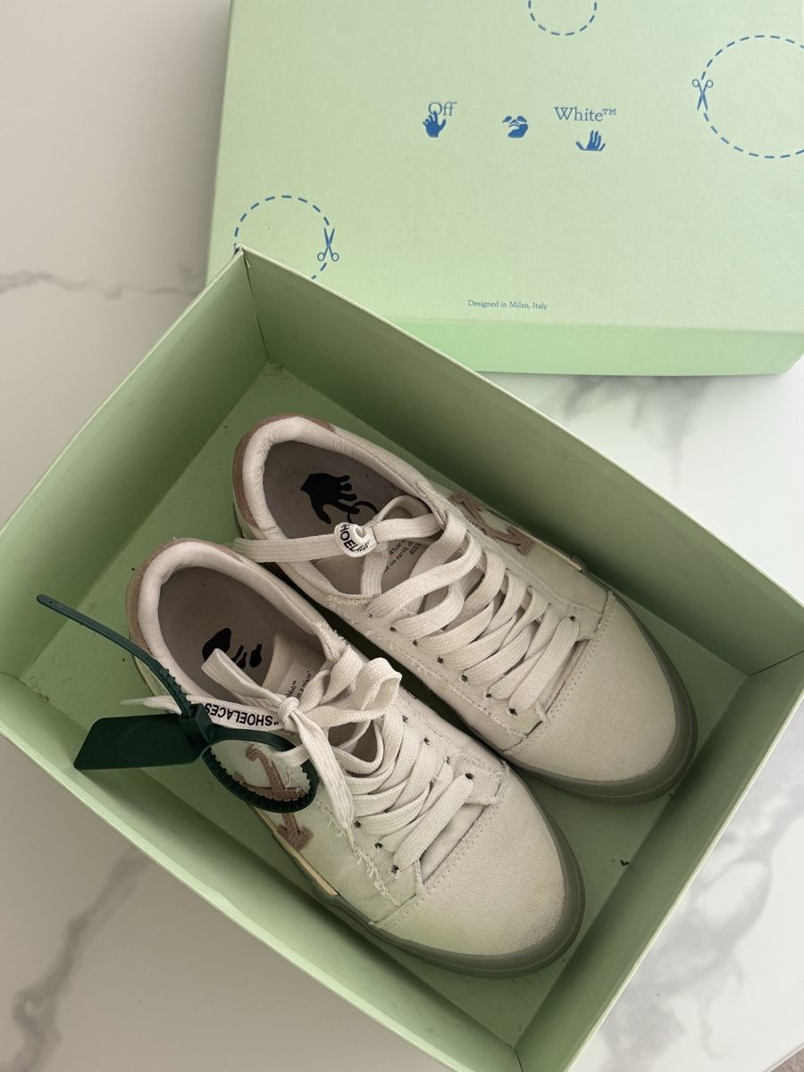 Off-White Scarpe da donna: Chausseurs Off-White vierges, taille 38 – Usato da Peseux venduto da kul_pz6z 7