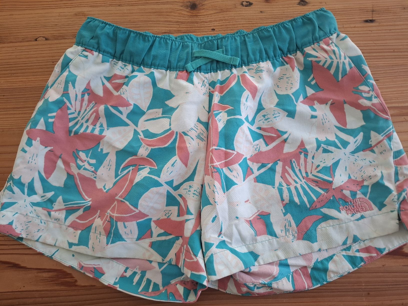 North Face Pantaloni: Sommershorts The North Face Gr. S – Usato da Bern venduto da Runner007