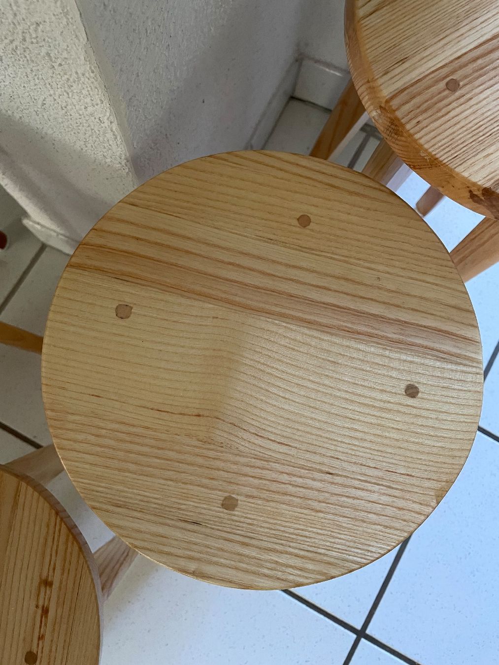 Sgabelli: Holzhocker massiv, Handarbeit – Nuovo e nell'imballaggio originale da Zürich venduto da cri_7vdl 3