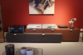 Swiss-HD Wideboard Möbel. Ideal für TV und HiFi Anlage.