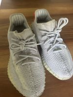 Yeezy Boost 40