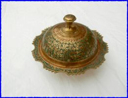 Kunstvolle DECKELDOSE - Indien (Kaschmir) - Messing um 1970