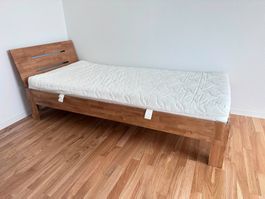 Bett 90x200