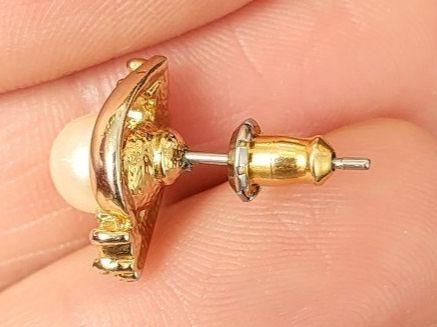 Orecchini pendenti & Orecchini a lobo: Ohrstecker in gold mit Perle, Einzelstück – Usato da Brugg AG venduto da Leona90 4
