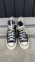 Schwarze Converse Chucks