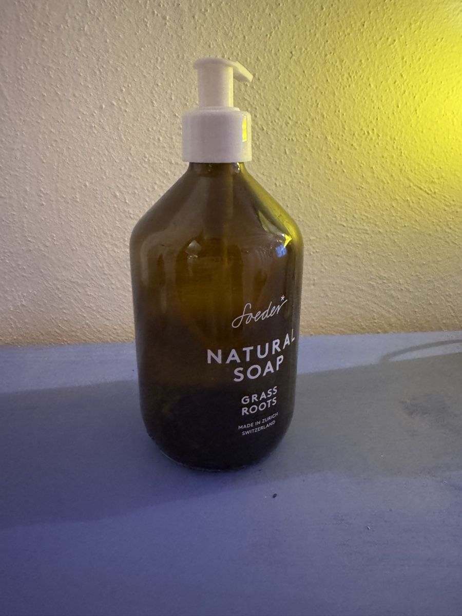 Soeder Doccia: Soeder Seife Glasflasche – Usato da Buochs venduto da nik_r7gm