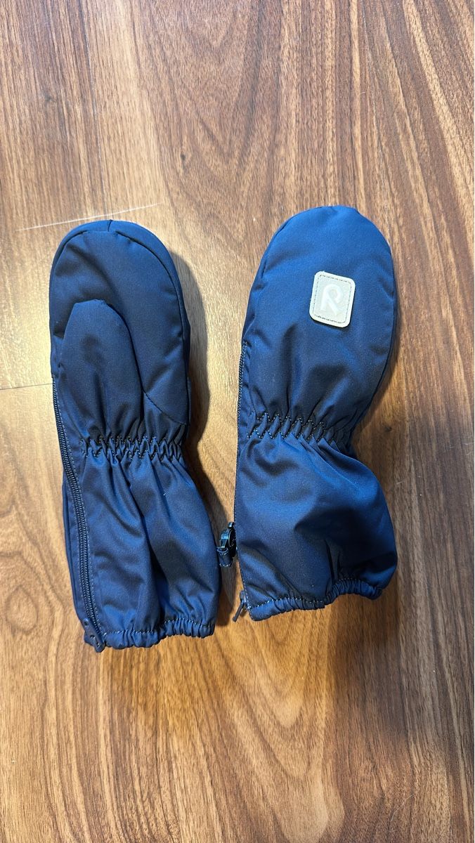Reima Gants: Reima Handschuhe kinder 1-2 Jahr – D'occasion à Zermatt par katytesunshine