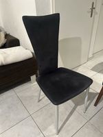 5 Schwarze Stühle, Kunstleder, hohe Rückenlehne