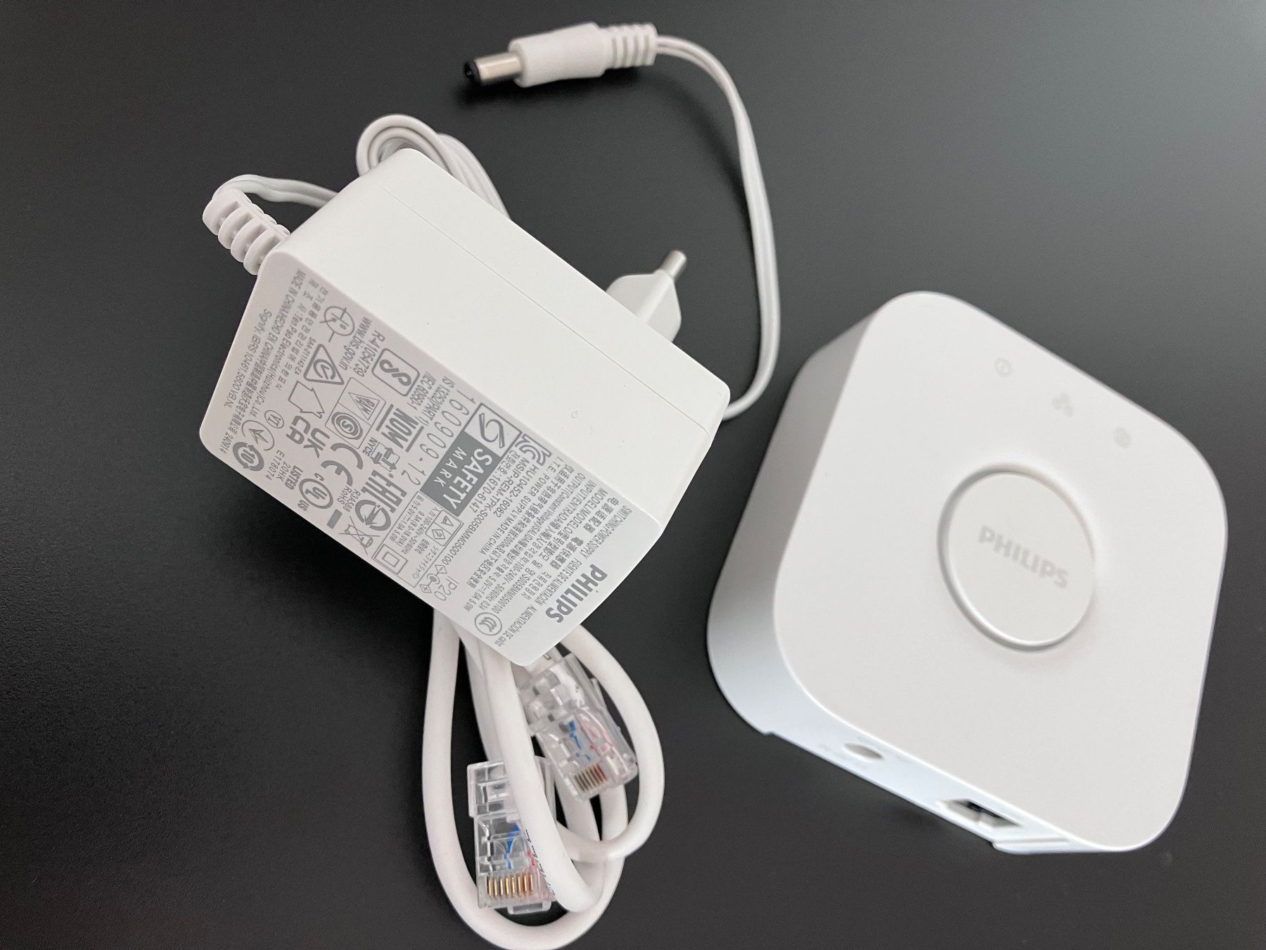 Philips Hubs & Switches: Philips Hue Bridge (v2) – Gebraucht aus Eggersriet von Teric 3