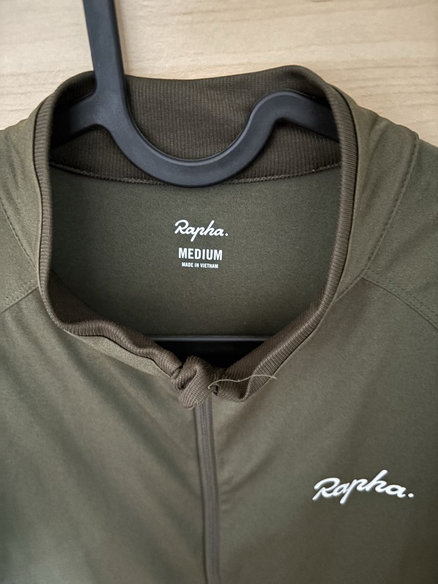 Rapha Canottiere & Pantaloni: Maillot vélo Rapha  – Nuovo (secondo la descrizione) da Cheseaux-Noréaz venduto da Madix1398 1