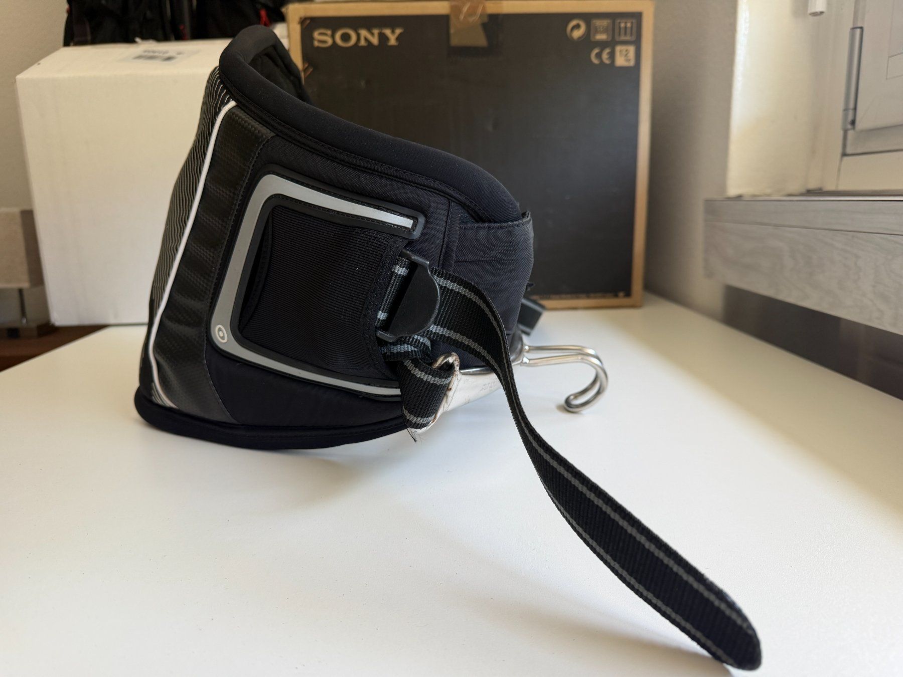 Attrezzatura da arrampicata: Windsurf harness Neilpryde – Usato da Zürich venduto da JulesZHW 3